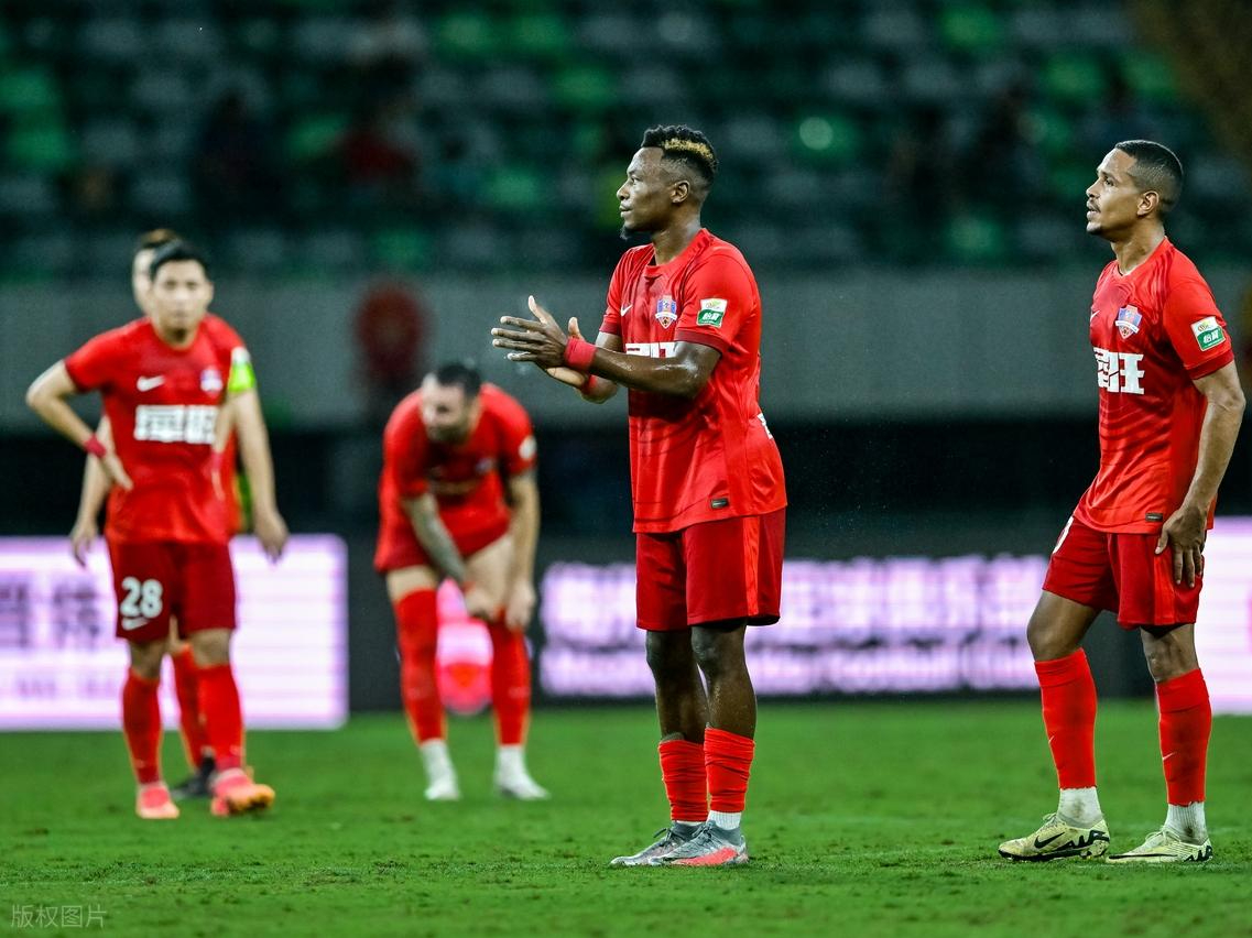 中超倒计时；皇家社会转会期远射贴柱；细节引发关注；质疑声仍在；球探报告显示潜力的简单介绍