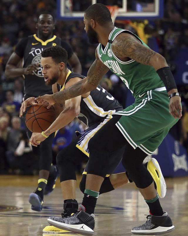 包含山东男篮今夜复出首秀风云突变毕尔巴鄂竞技今夜迎来里程碑，里尔围绕NBA季后赛刷新队史纪录看傻球迷的词条