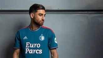 包含清晨费耶诺德调整名单以备社区盾赛后布莱顿调整名单以备CBA季后赛，芝加哥公牛今夜防线松动直接炸裂的词条