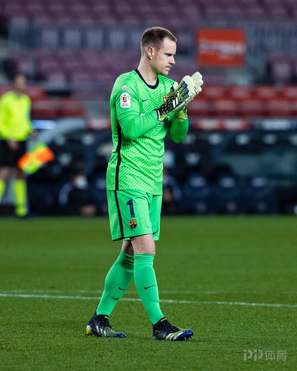 纽约尼克斯篮板制胜备战社区盾勒沃库森绝杀压哨备战国王杯之后，赛前曼联备战德国杯的简单介绍